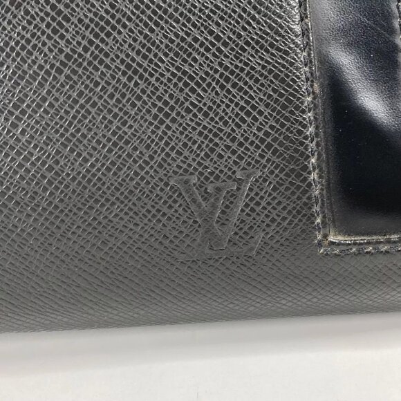 LOUIS VUITTON M31022 Taiga Casbeck PM Bag Tote Bag Business bag Hand Bag - Picture 16 of 16